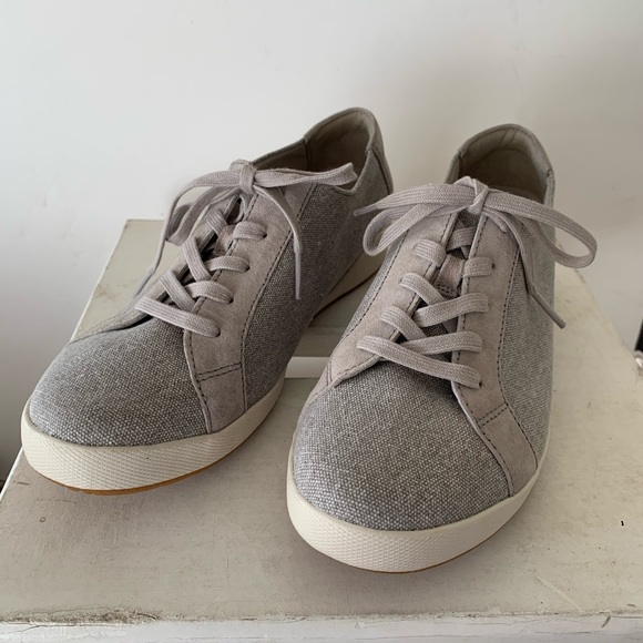 dansko canvas sneakers